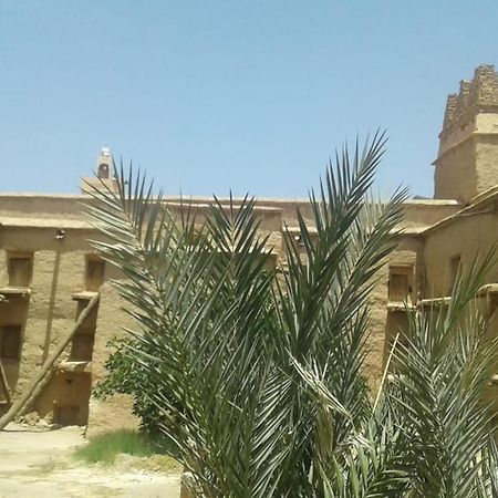 Ferienwohnung Amtoudi Aventure Id Aissa Exterior foto
