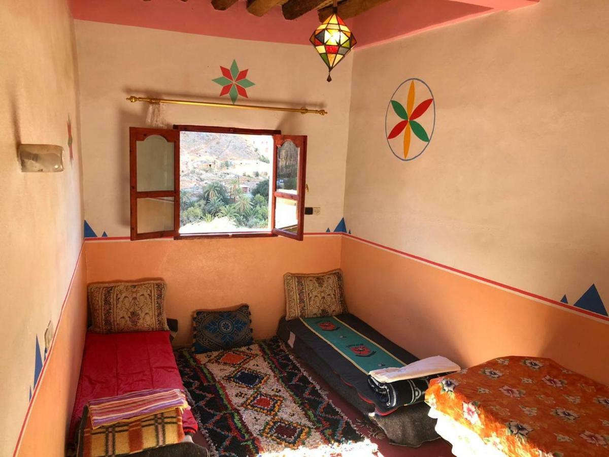 Ferienwohnung Amtoudi Aventure Id Aissa Exterior foto