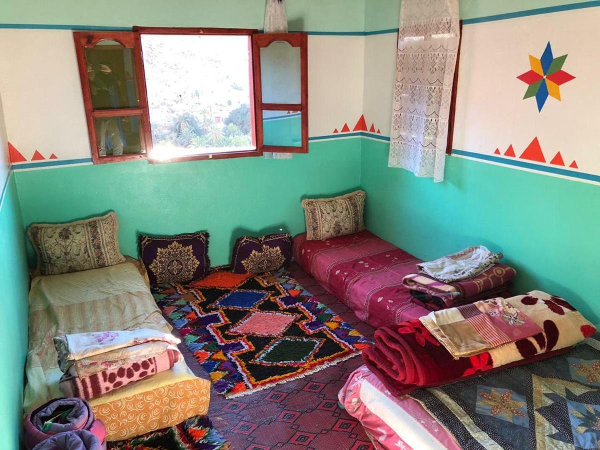 Ferienwohnung Amtoudi Aventure Id Aissa Exterior foto