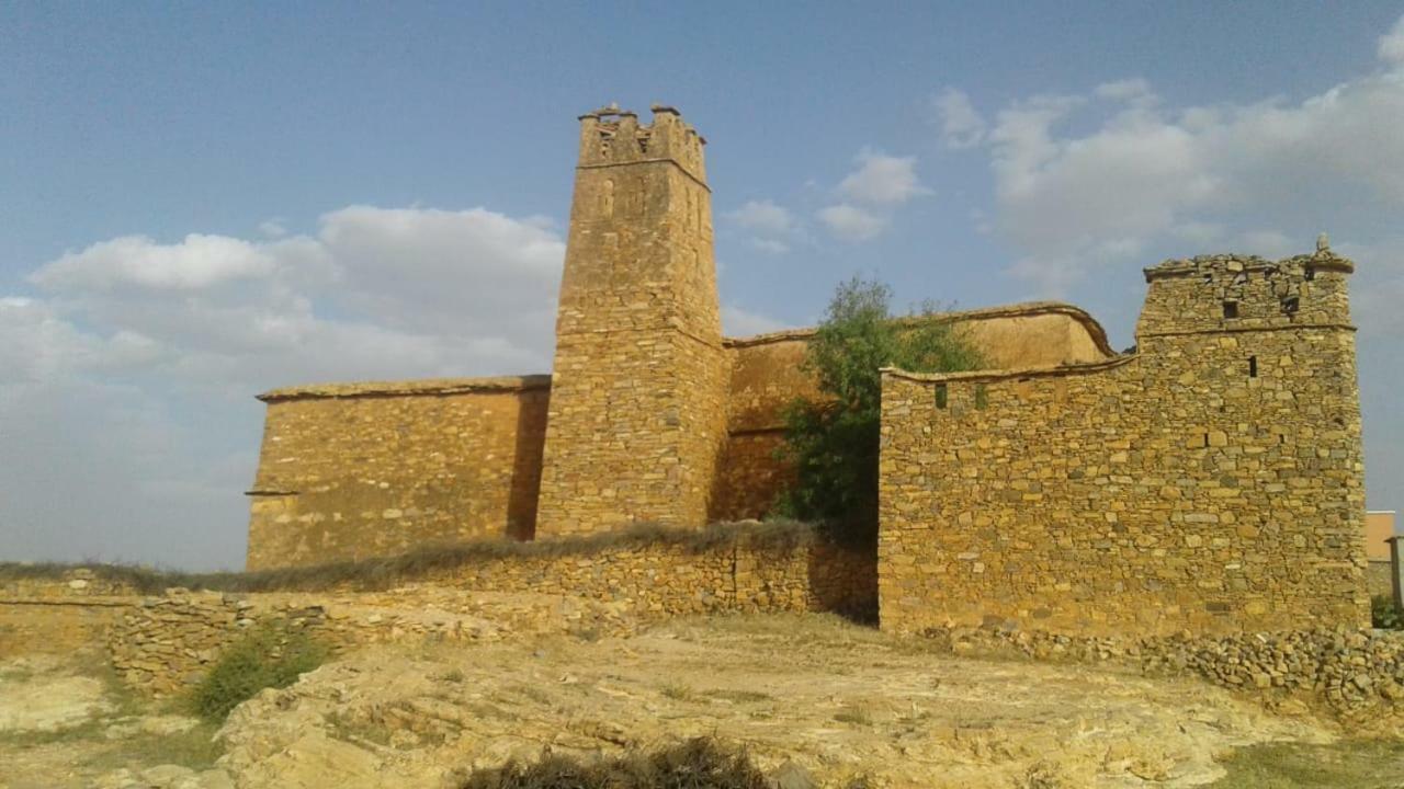 Ferienwohnung Amtoudi Aventure Id Aissa Exterior foto